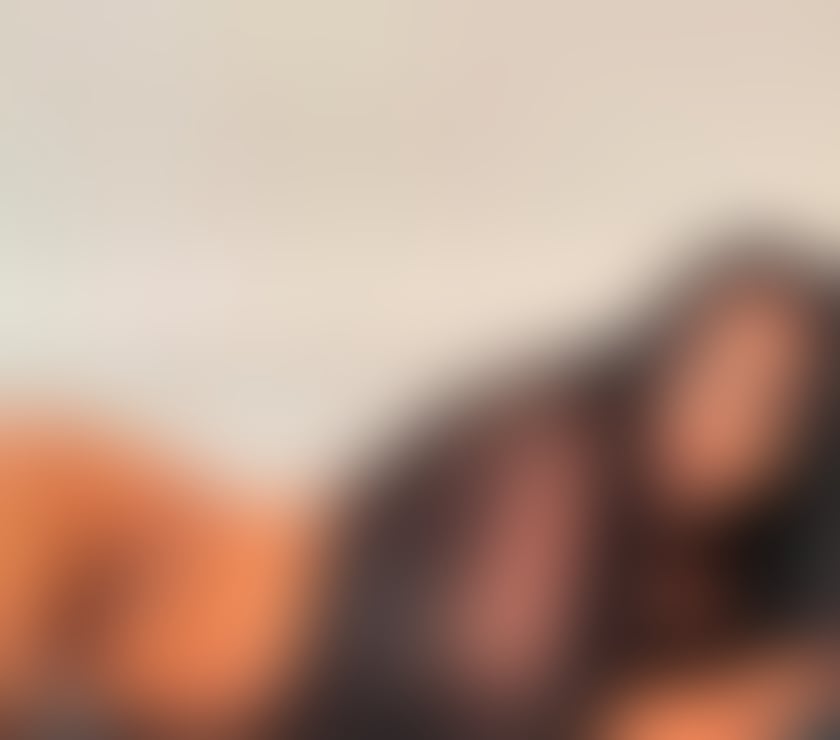 BRUNETTE REAL HOT FUN