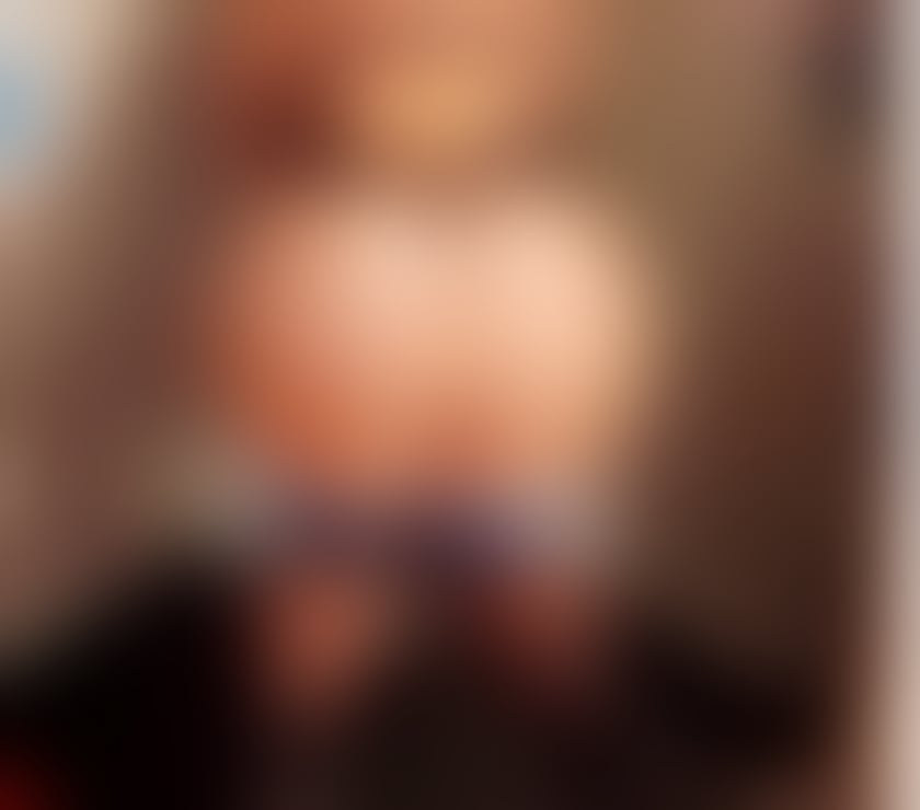 NAUGHTY ENGLISH LADY