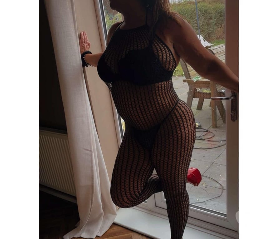 Escorts Staffordshire Stoke-on-Trent - Photos for NAUGHTY ENGLISH LADY