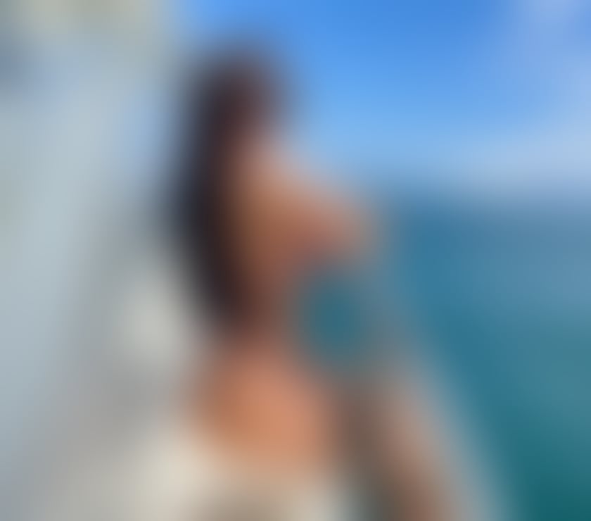 Julian Brazilian girl 🇧🇷 PARTY GIRL 🌟🔥🍾