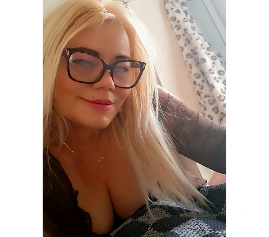 Escorts North London Edmondton Green Station - North London - Photos for Sexy Alexa party grils 💯 🔥 here