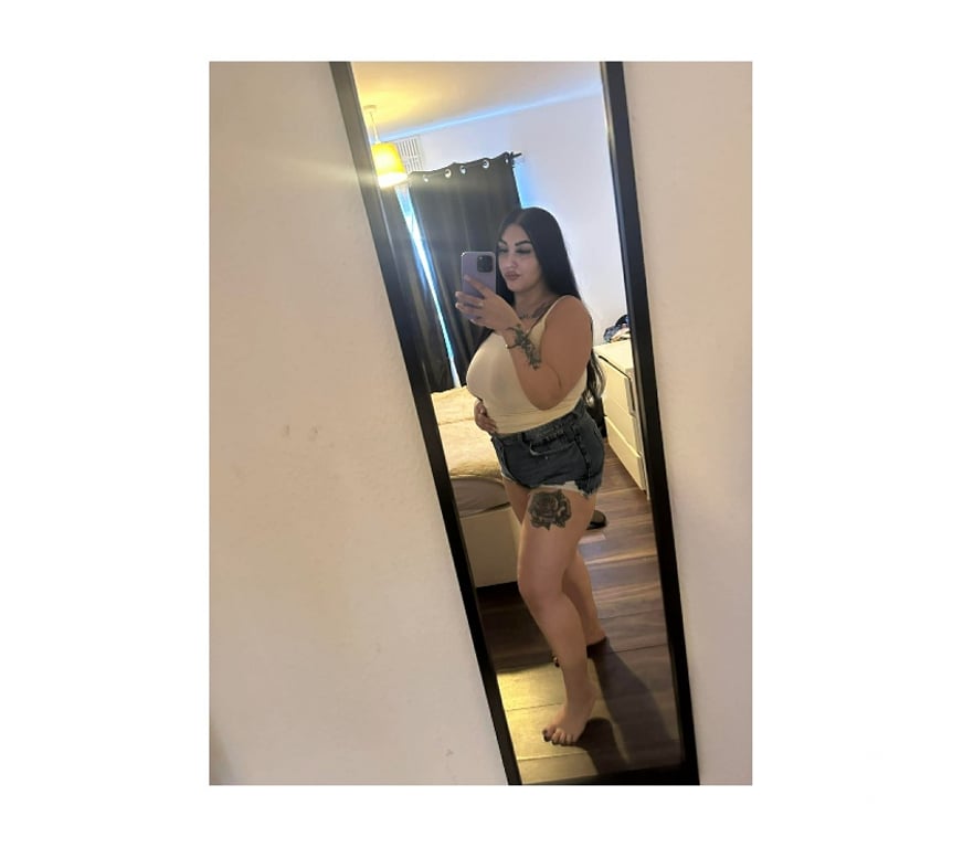 Escorts South East London Croydon - Photos for Bella show new in your town Party girl