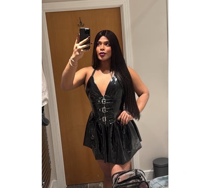 Photos for Suy brazilian dominatrix 🥵❤️‍🔥