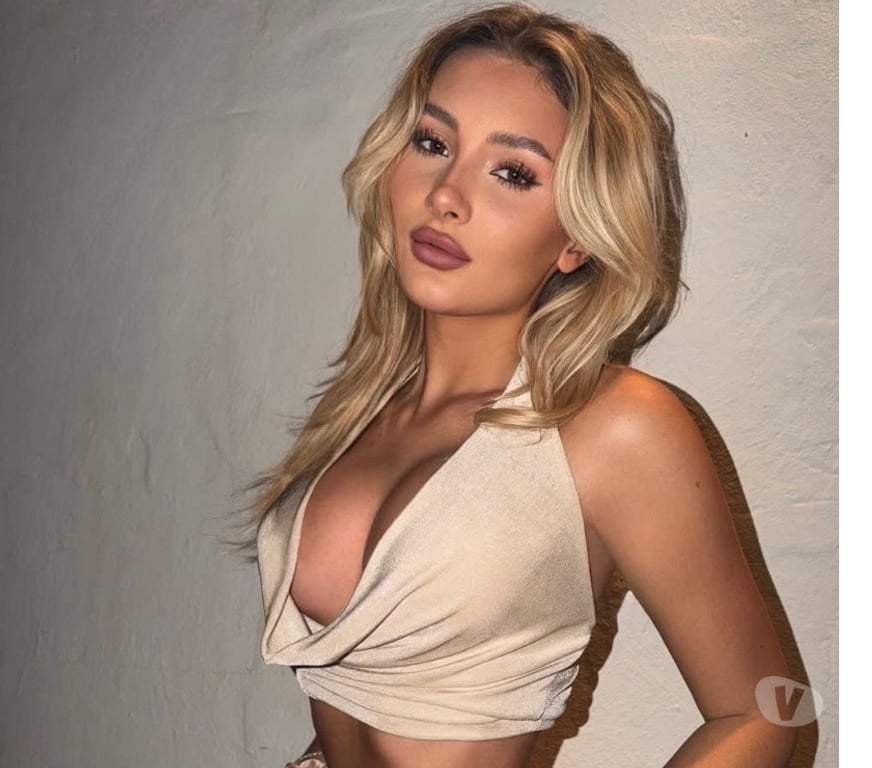 Escorts Gloucestershire Gloucester - Photos for LAURA BRAZILIAN PARTY GIRL