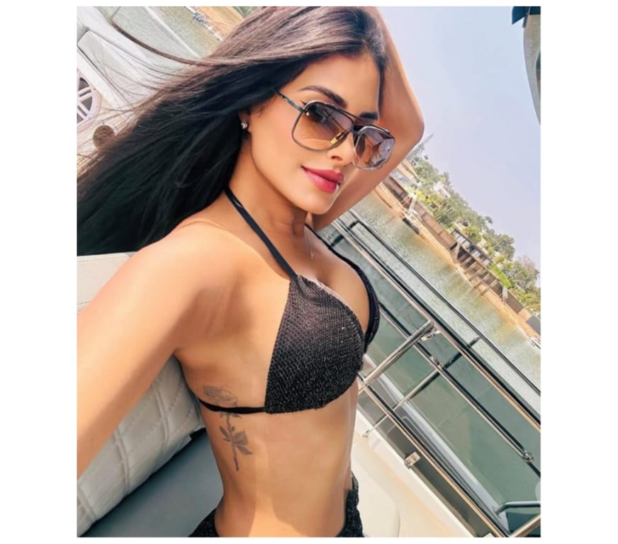 Escorts Kent Ashford - Photos for Naughty Party Girl Ready To Interact With Nice Generous