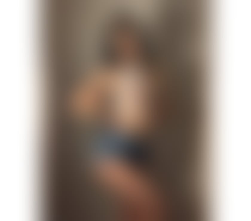 Lola hot brunette 🔥 – new in town