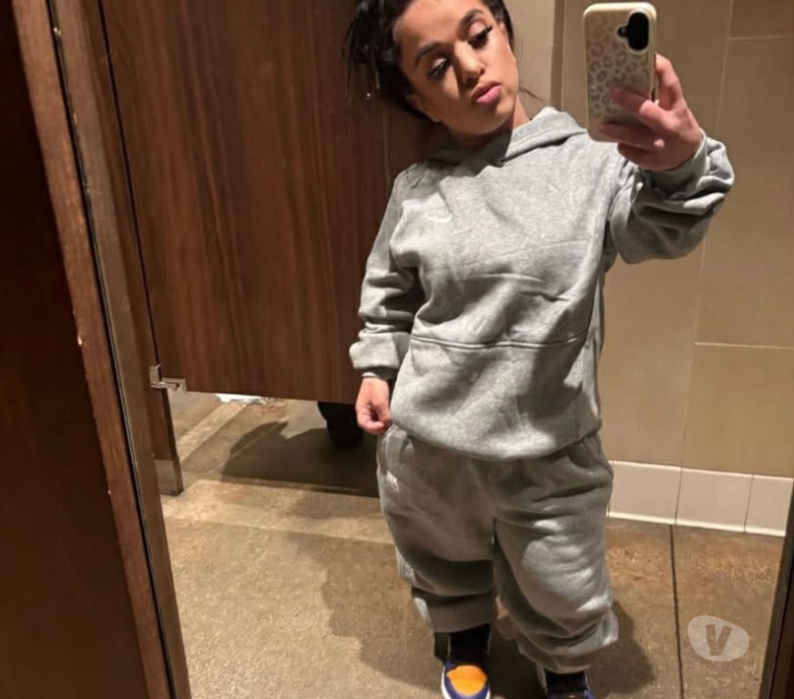 Adult Entertainment East London Forest Gate - East London - Photos for Hey love im midget contact me on whatsapp