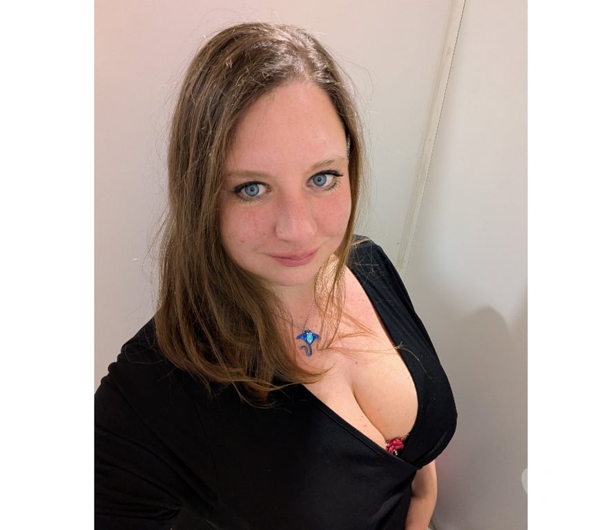 Escorts Cardiff Cardiff City Centre - Cardiff - Photos for 😻Miss Miowingtons😻