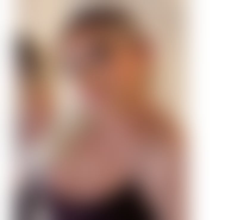 Hot Shemale available now🔥