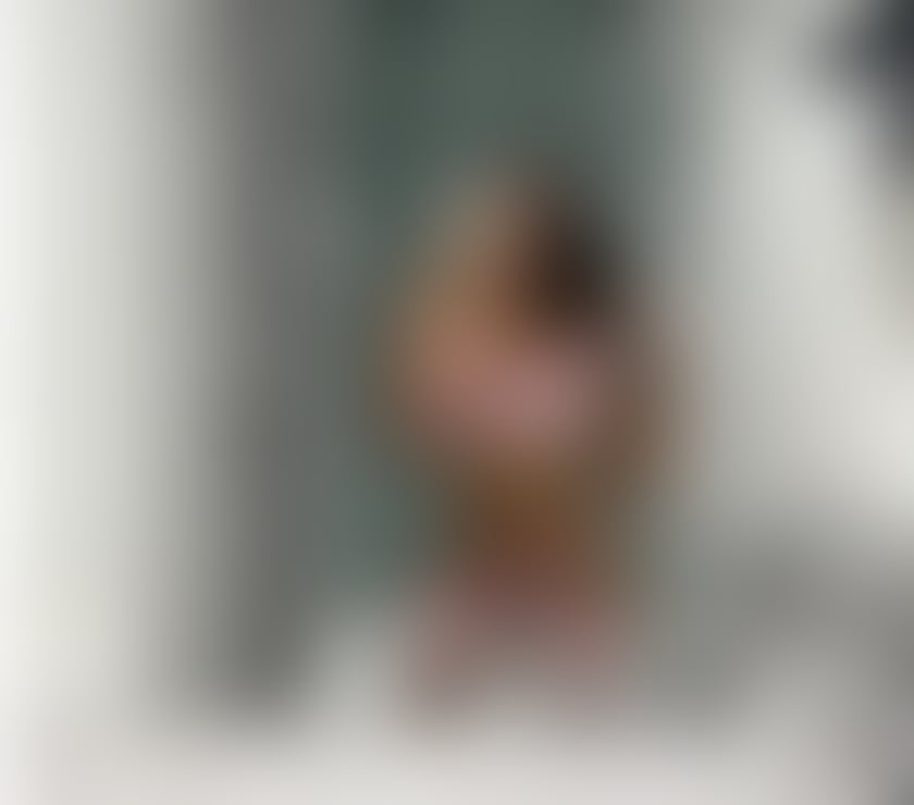 Escorts East London Aldgate East - East London - Photos for 19 female escort for older male