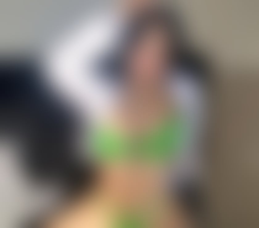 Beautiful😘and mature❤️party g