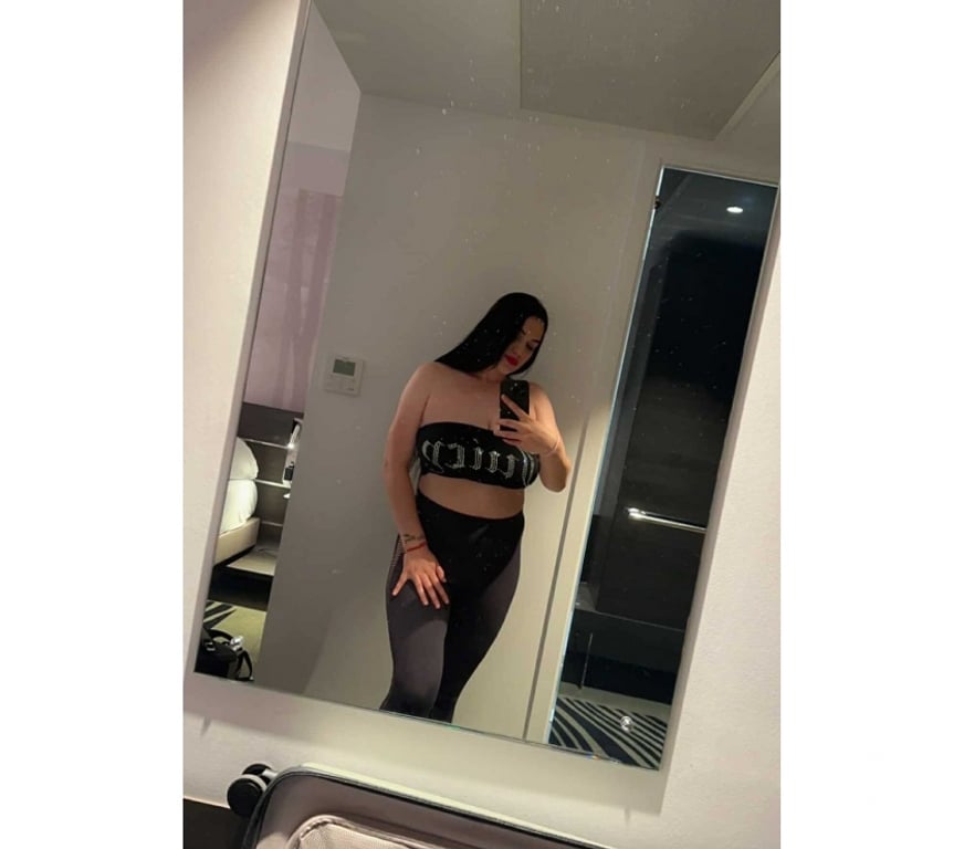 Escorts Wiltshire Swindon - Photos for Relax time💦🍷♥️ INCALL ♥️ OUTCALL HOTEL 🏨