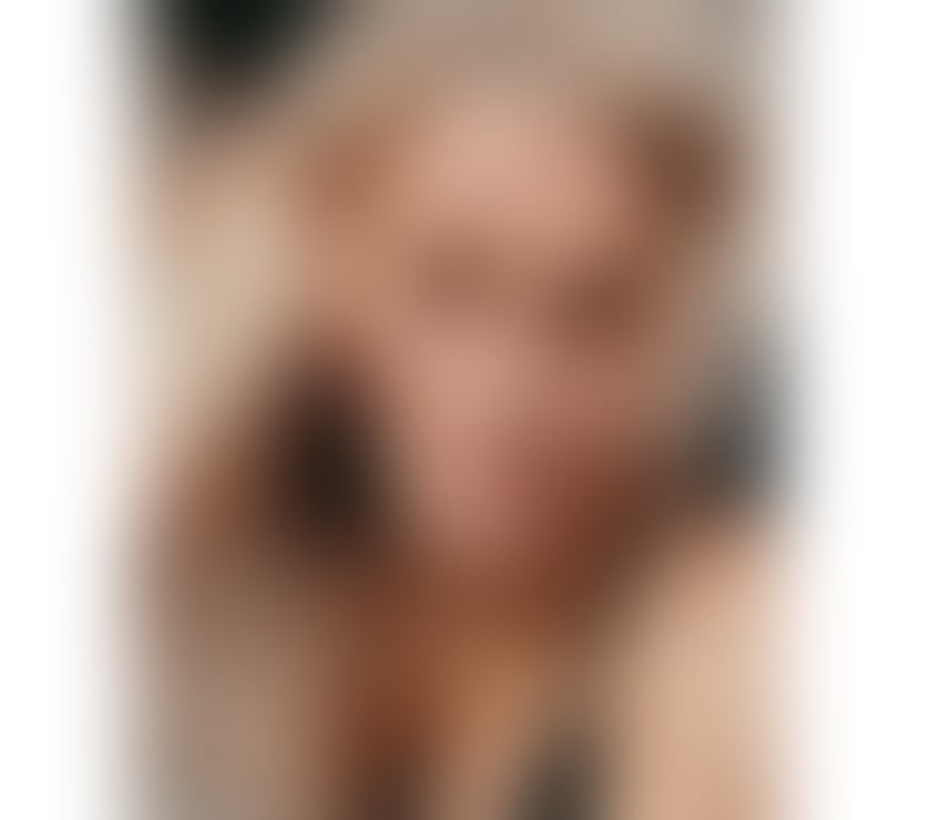 Photos for 🔴💯Blonde, Green Eyes And Banging Thighs 💯🔴