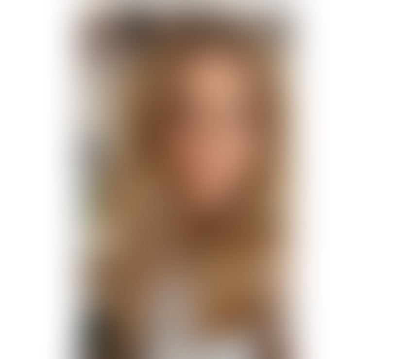 Photos for 🔴💯Blonde, Green Eyes And Banging Thighs 💯🔴