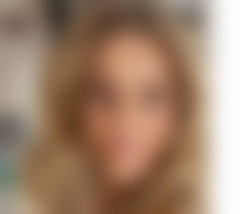 Photos for 🔴💯Blonde, Green Eyes And Banging Thighs 💯🔴