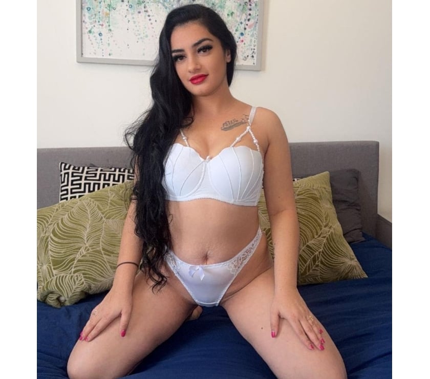 Escorts Plaistow East London - Photos for Hii im Denisa im new call me