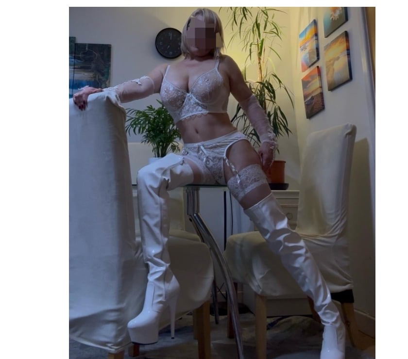  Escorts & Erotic Massage Edinburgh Edinburgh - Photos for ✅EVA✅Mature Blonde Escort ✅B2B MASSAGE✅Relaxing..