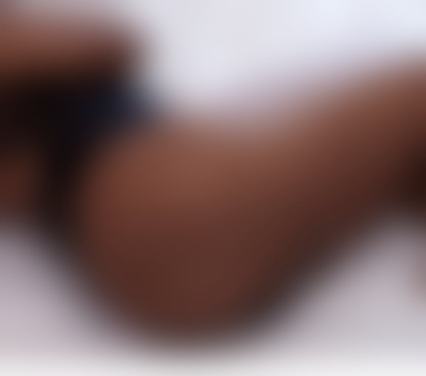 Escorts South West London Richmond upon Thames - Photos for Beautiful Naomi New in this area.MASSAGE AND ESCORTS