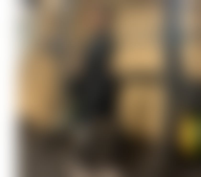 Escorts West Yorkshire Leeds - Photos for Brazilian beauty, natural curves, incall available