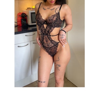 Escorts Liverpool Liverpool - Photos for New Skinny xxBrunette Xxxx only Outcall