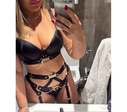  Escorts & Erotic Massage Stratford High Street East London - Photos for Sheila🇧🇷Brazilian 💕Pic 💯Real❤️‍🔥PARTY