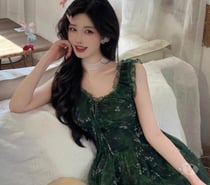 I am a fun beautiful Asian girl.very naughty and seductive.