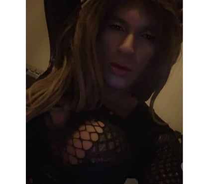 Gay escorts Reading West Berkshire - Photos for Thursday new Friday. Submissive crossdresser looking now