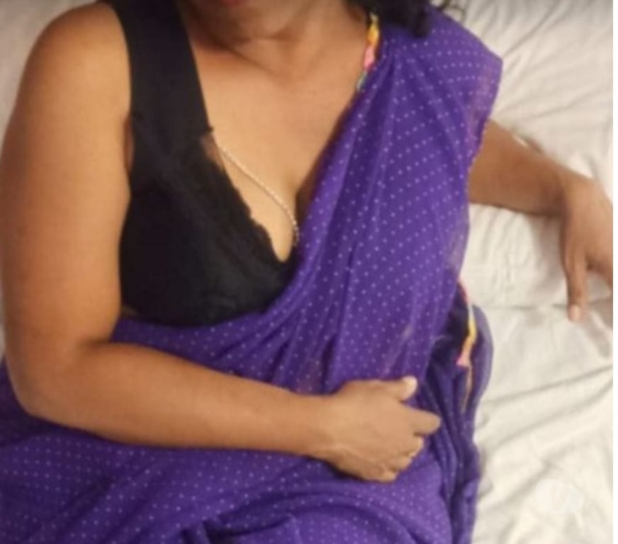 Escorts East London Havering - Photos for Amazing sexy fun indian rani