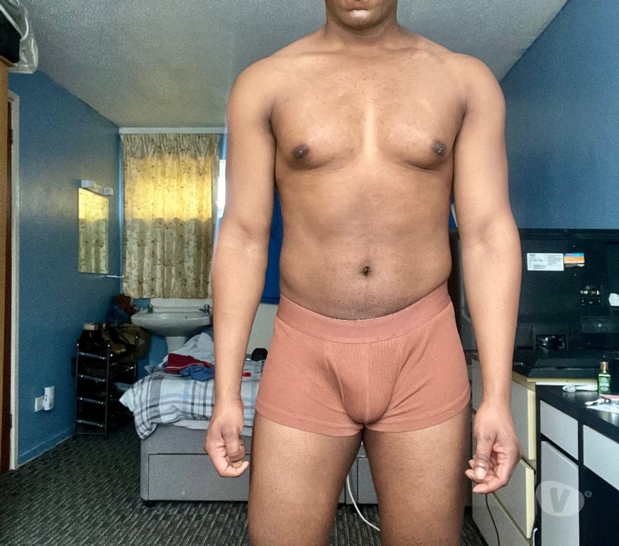  Gay massage North West London Golders Green - North West London - Photos for Bi Hung Fit Guy