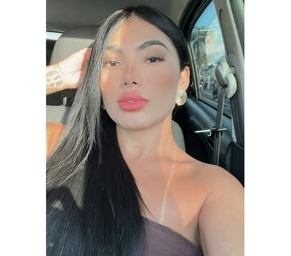 Photos for PAULA Prety Brunette