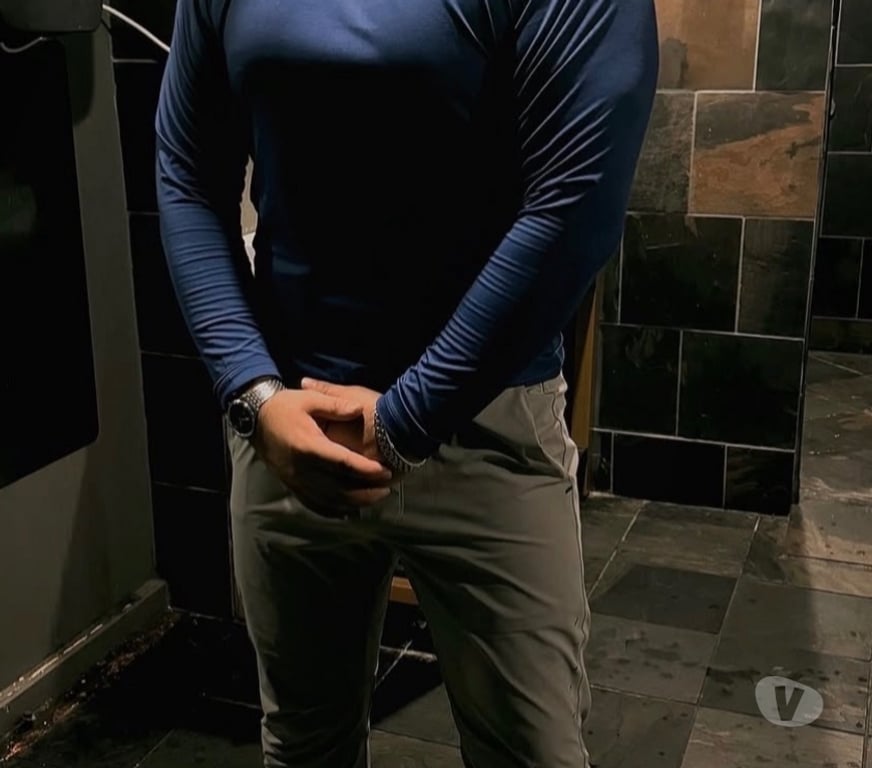 Escorts West Northamptonshire Northampton - West Northamptonshire - Photos for You command and i follow