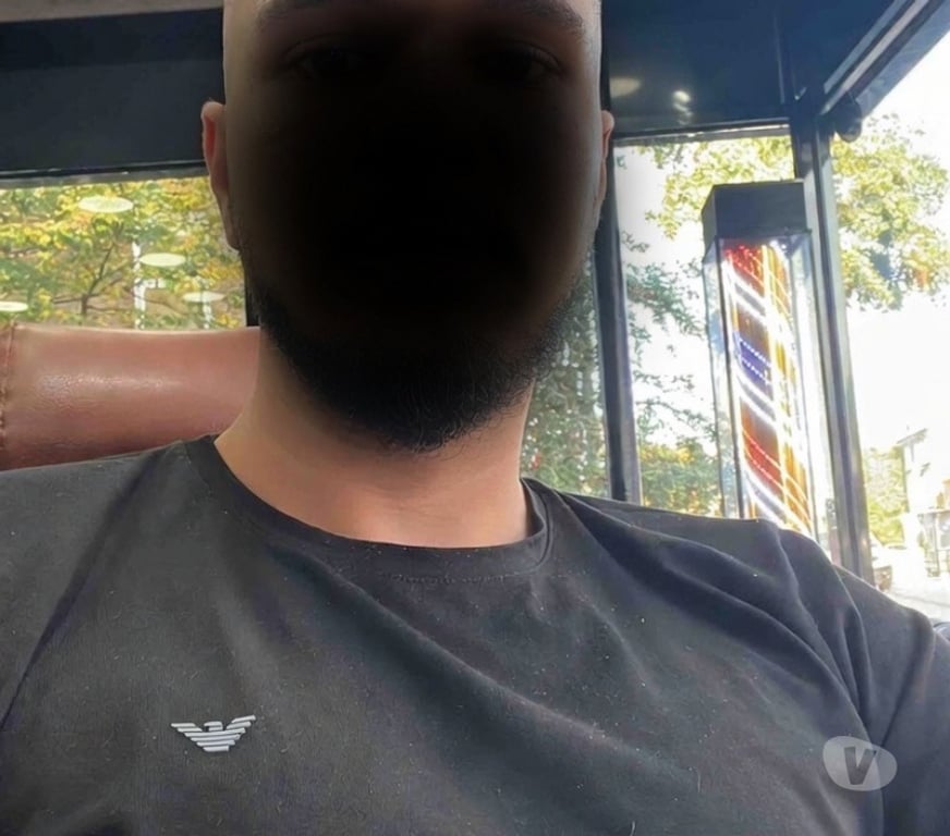 Local Swingers East London Stratford - East London - Photos for Confident & Professional Gentleman For Wifes Girlfriends