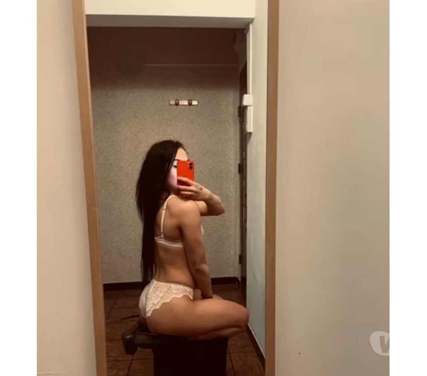 Escorts South East London Greenwich - South East London - Photos for 🥰Karina party 🎉girls new in town no rush 🥰