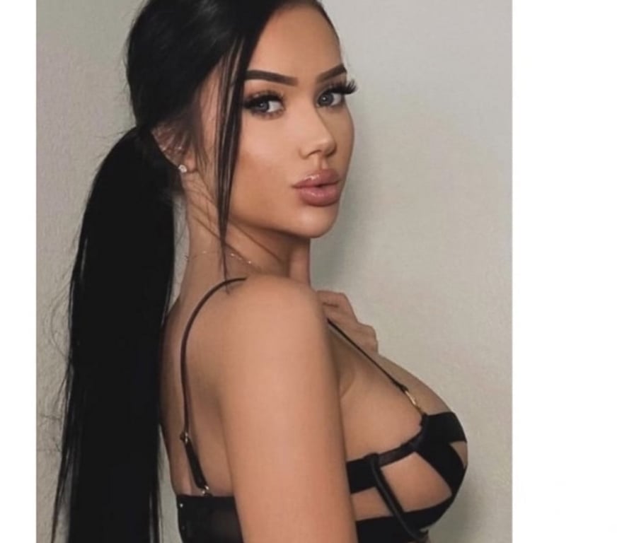 Escorts Worcestershire Worcester - Photos for 🔥NEW IN THE CITY🔥 FIESTA 🔥P4RTY 🔥