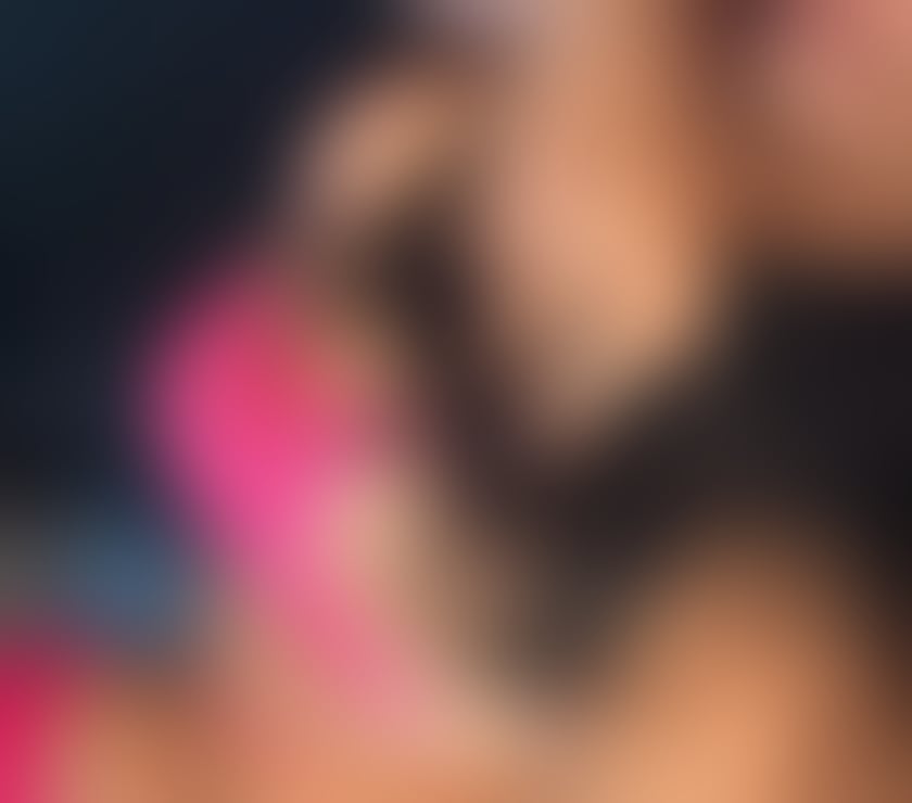 Escorts Hull Anlaby Park - Hull - Photos for French Busty Lady from Paris