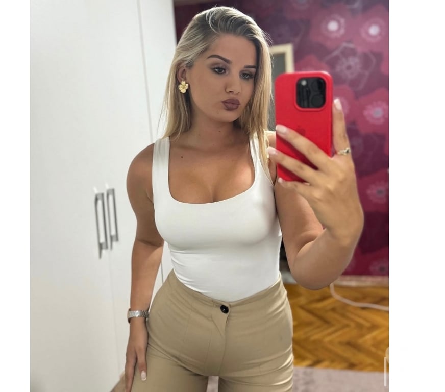 Escorts Surrey Guildford - Photos for 🌸🌺JUST OUTCALL🍀🌸SEXY BLONDE☘️