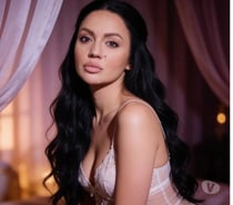 EVELYN🎁NEW IN TOWN FOR 1 WEEK❤️