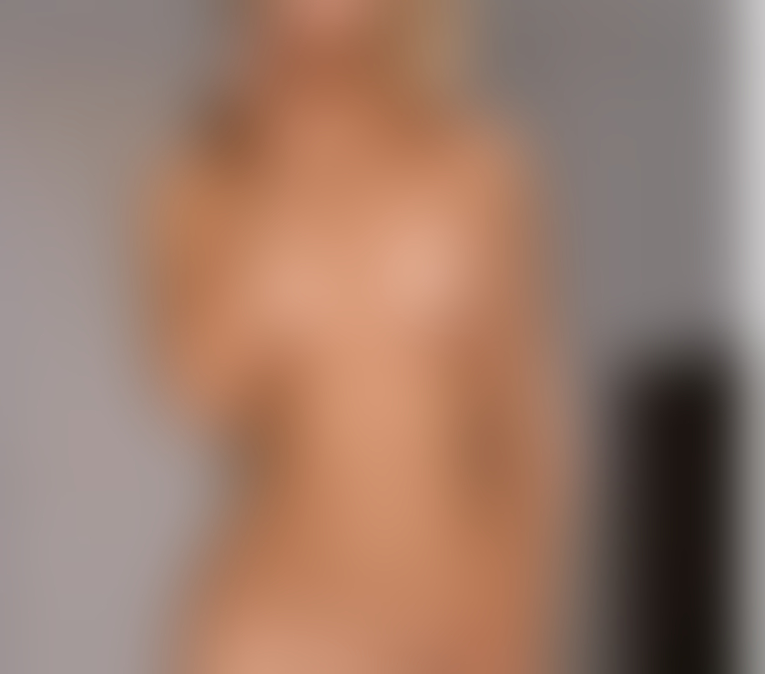 Escorts Earls Court South West London - Photos for Relaxing body massage