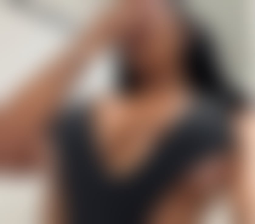 Escorts Gloucestershire Gloucester - Photos for Elegance, curves, and a captivating gaze🔥🔥