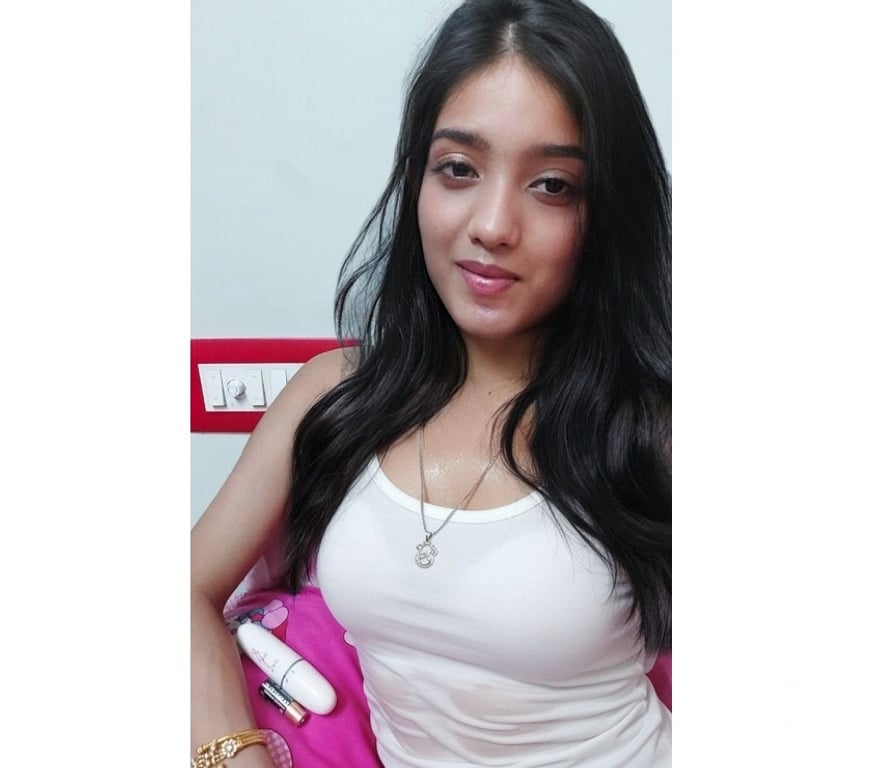 Escorts South East London Croydon - Photos for 😘 INDIAN CUTE GIRL 💋