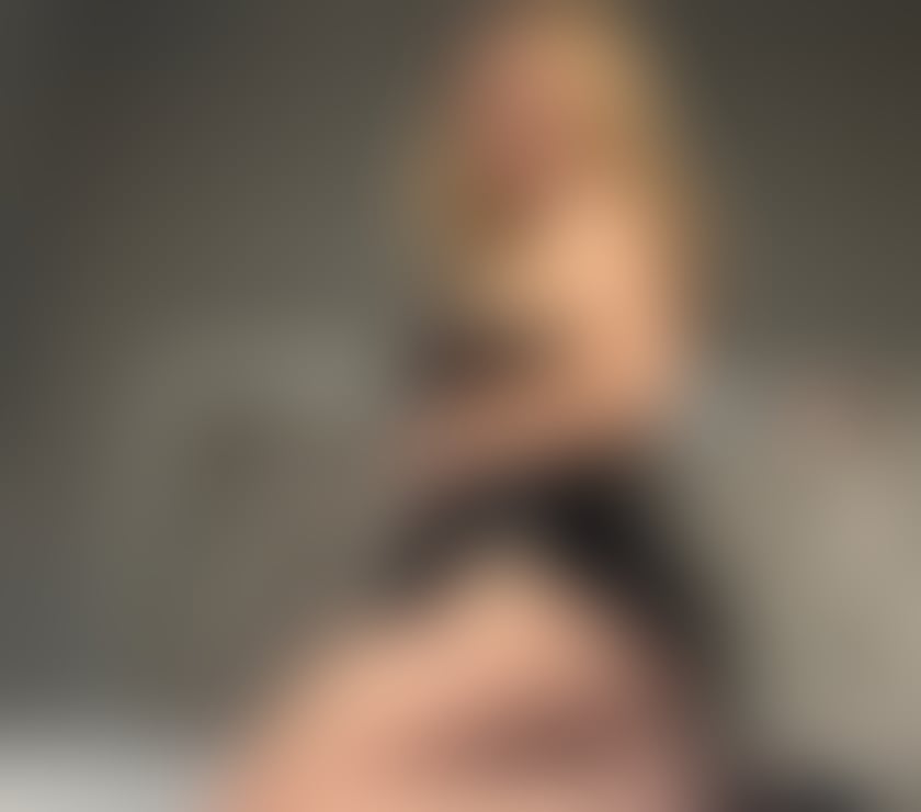 Escorts Docks Cardiff - Photos for 🔥I AM AMALIA A PARTY LOVER 🔥