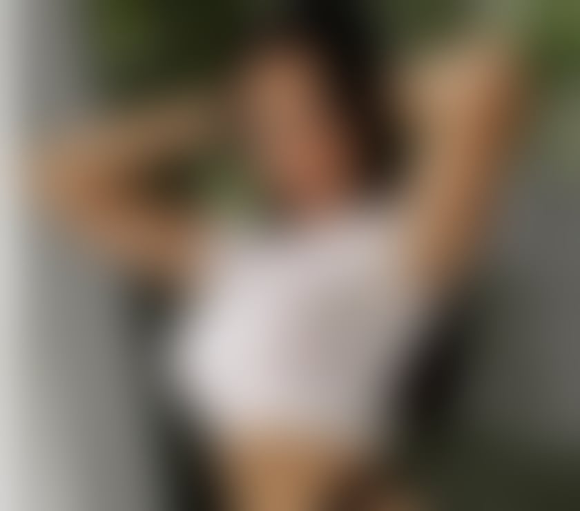 Escort North Acton Station West London - Photos for ELOISA ❤️‍🔥 CURLY & AVAILABLE TODAY 😘