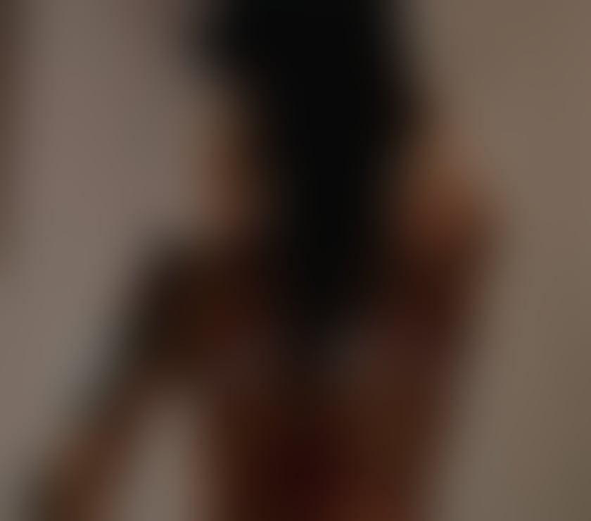 Escorts Kent Tunbridge Wells - Photos for Refined & Charming Lady – Calm, Relaxing Atmosphere