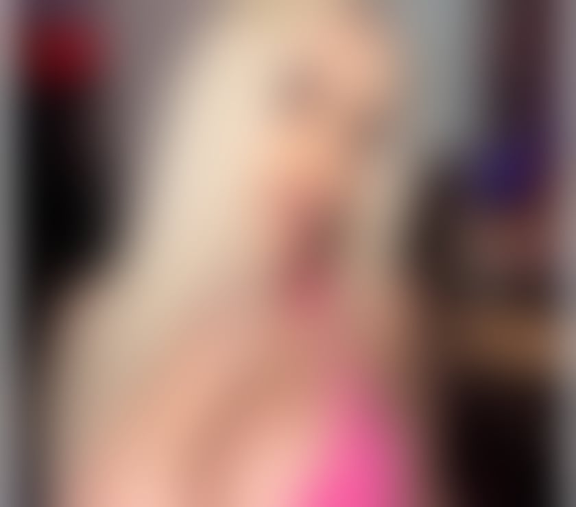 BLONDE BRAZILIAN 🇧🇷WAITING FOR YOU NOW 😘