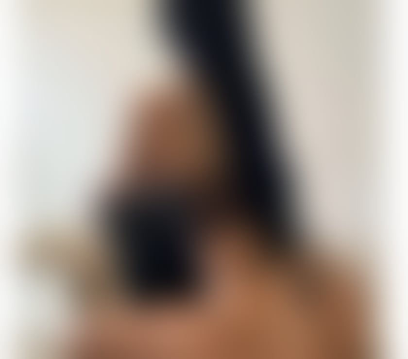 Photos for Hi im Bella really brunet sllim best owo ❤️💕