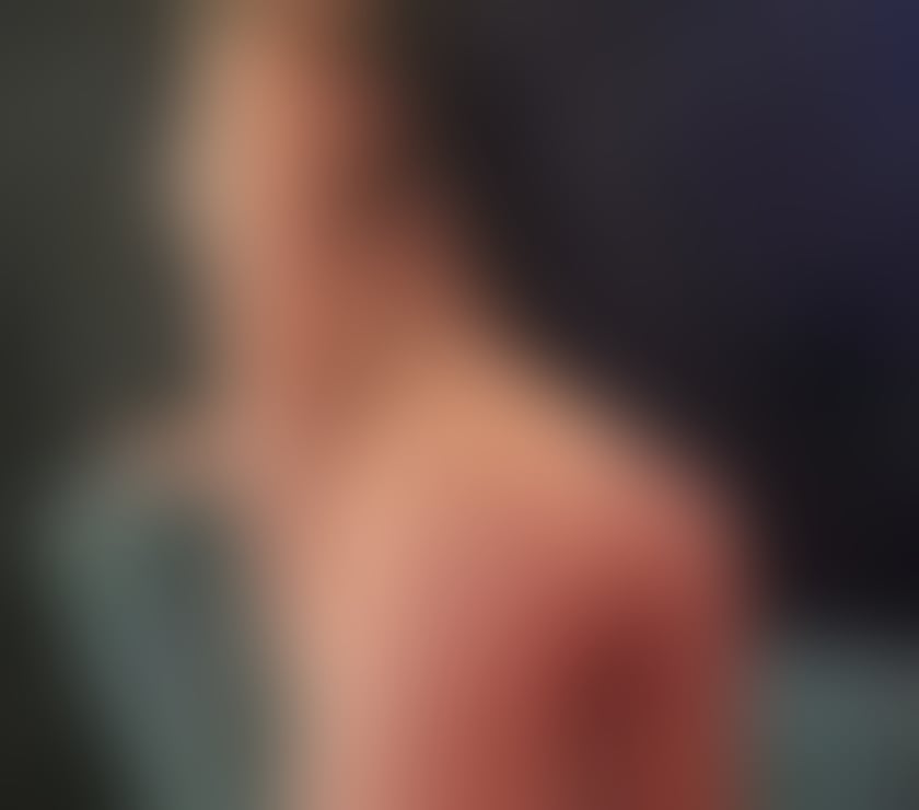 Photos for Hi im Bella really brunet sllim best owo ❤️💕