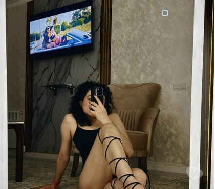 Escort Golders Green Station North West London - Photos for Own strip-tease🤩 Tantric. GFE. Russian 💗💗💗