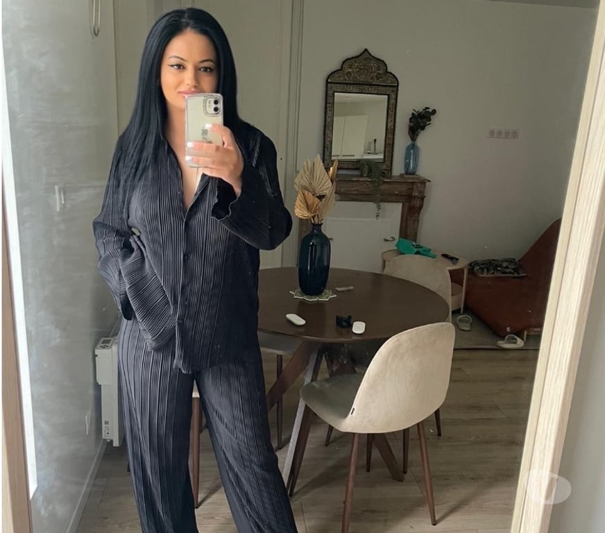 Escorts West Yorkshire Leeds - Photos for New Beauty in Town Luna -Don’t Miss Out !!!