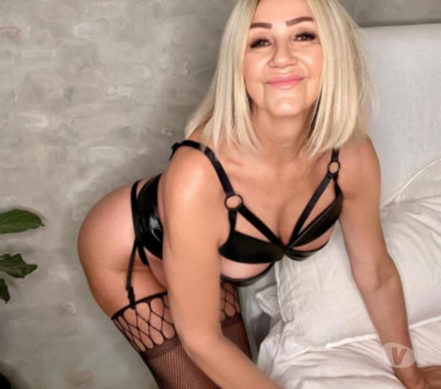 Escorts East London Havering - Photos for PARTY BLONDE MILF 🥰