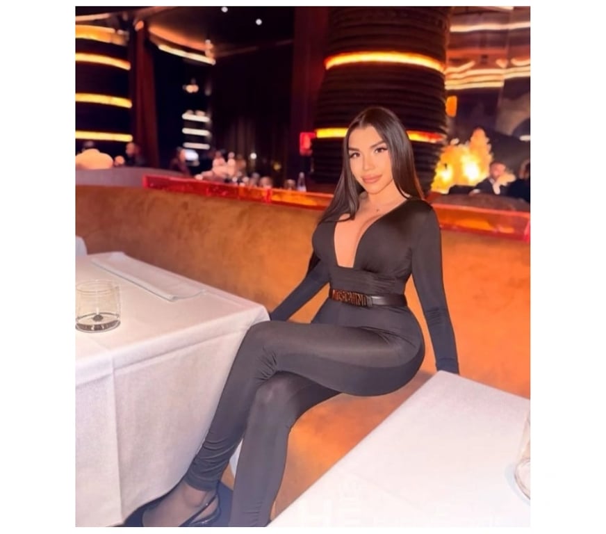Escorts West Yorkshire Leeds - Photos for Hi I m larisa new girl massage no rushing